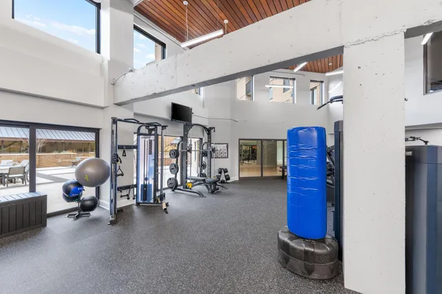 $465,000 | 20 Northeast 2nd Street, Unit P2501, Minneapolis, MN 55413