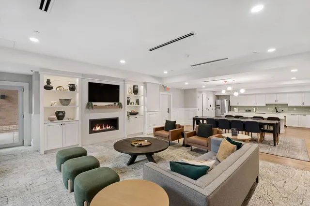 $465,000 | 20 Northeast 2nd Street, Unit P2501, Minneapolis, MN 55413