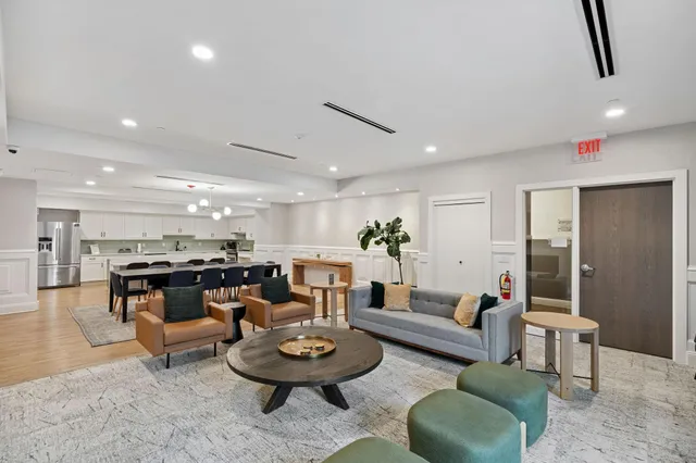 $465,000 | 20 Northeast 2nd Street, Unit P2501, Minneapolis, MN 55413