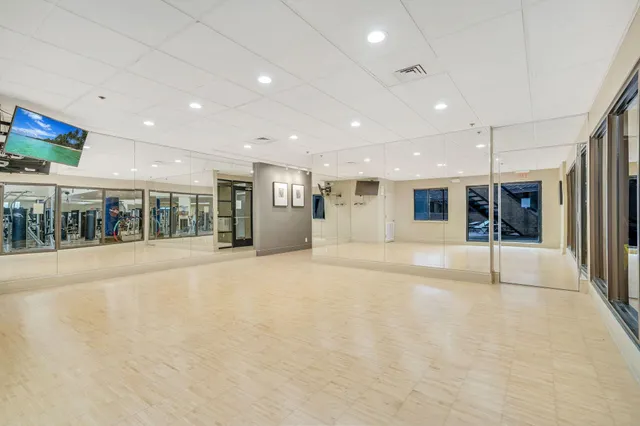 $465,000 | 20 Northeast 2nd Street, Unit P2501, Minneapolis, MN 55413