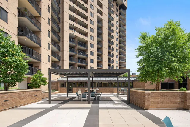 $465,000 | 20 Northeast 2nd Street, Unit P2501, Minneapolis, MN 55413