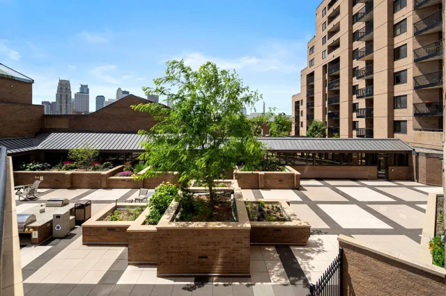 $465,000 | 20 Northeast 2nd Street, Unit P2501, Minneapolis, MN 55413