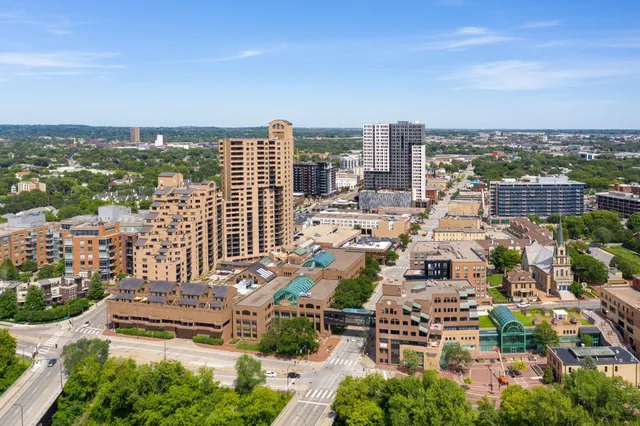 $465,000 | 20 Northeast 2nd Street, Unit P2501, Minneapolis, MN 55413