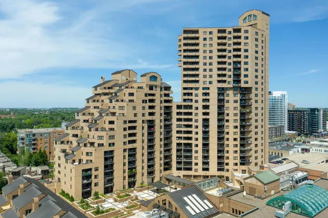 $465,000 | 20 Northeast 2nd Street, Unit P2501, Minneapolis, MN 55413