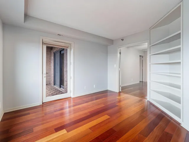 $465,000 | 20 Northeast 2nd Street, Unit P2501, Minneapolis, MN 55413