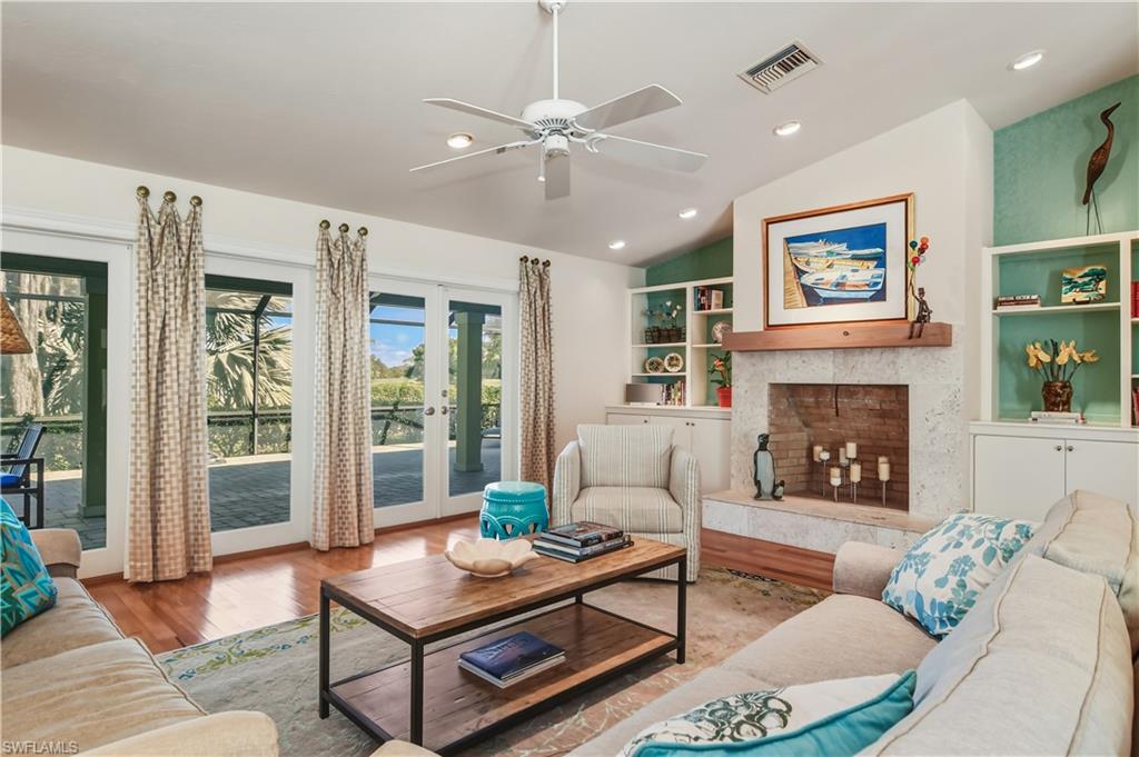 4 Stonehedge Point Naples, FL 34105 - Photo 2 of 24 Gallery Image 2