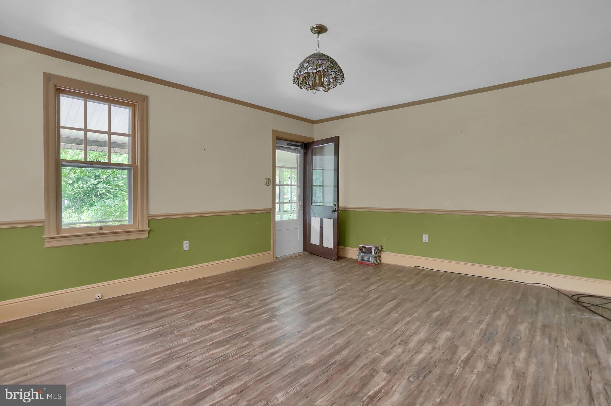 3970 Conewago Road Dover, PA 17315 - Photo 10 of 34 Living Room