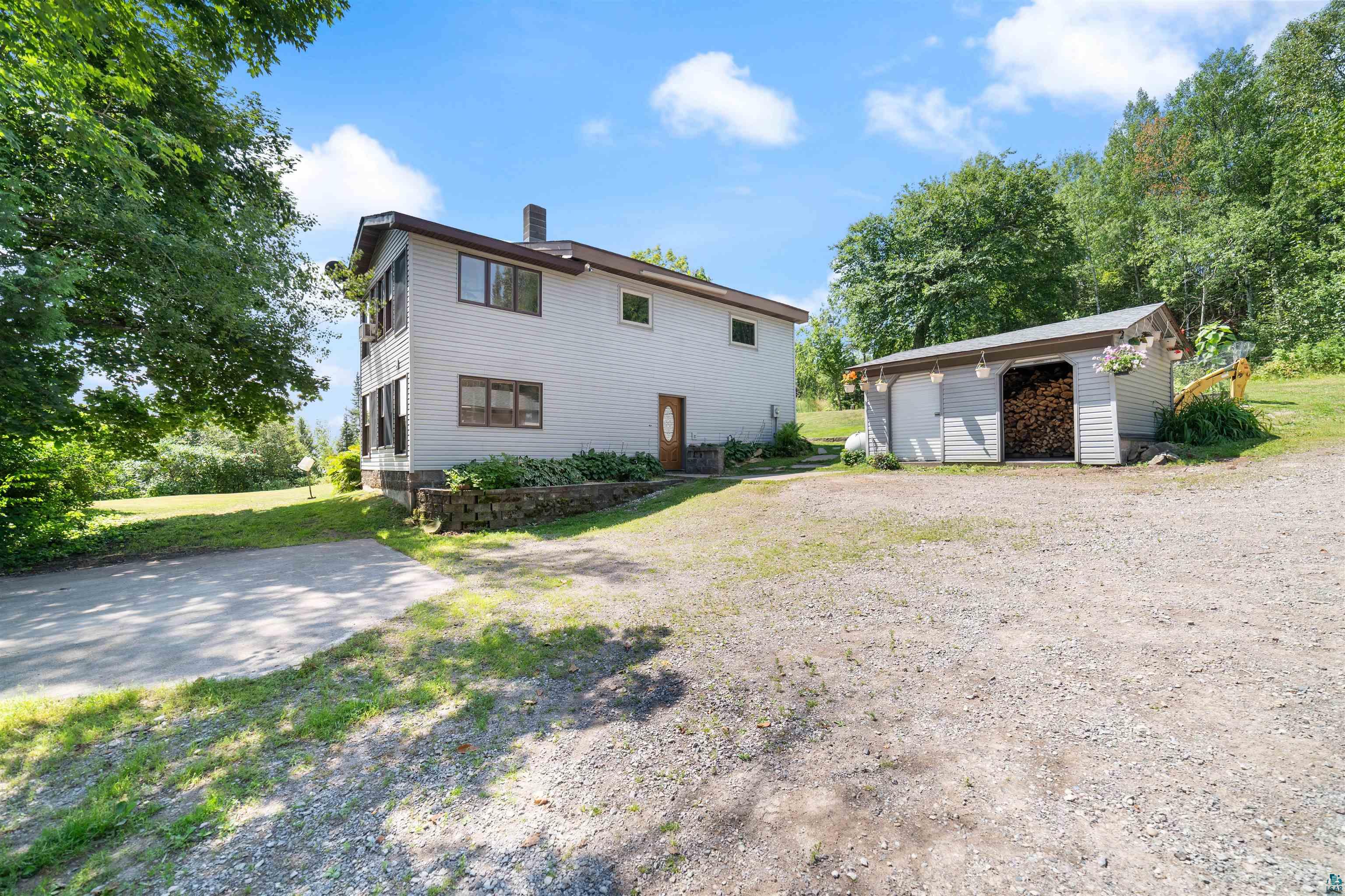 5235 Lakewood Road Duluth, MN 55804 - Photo 2 of 37