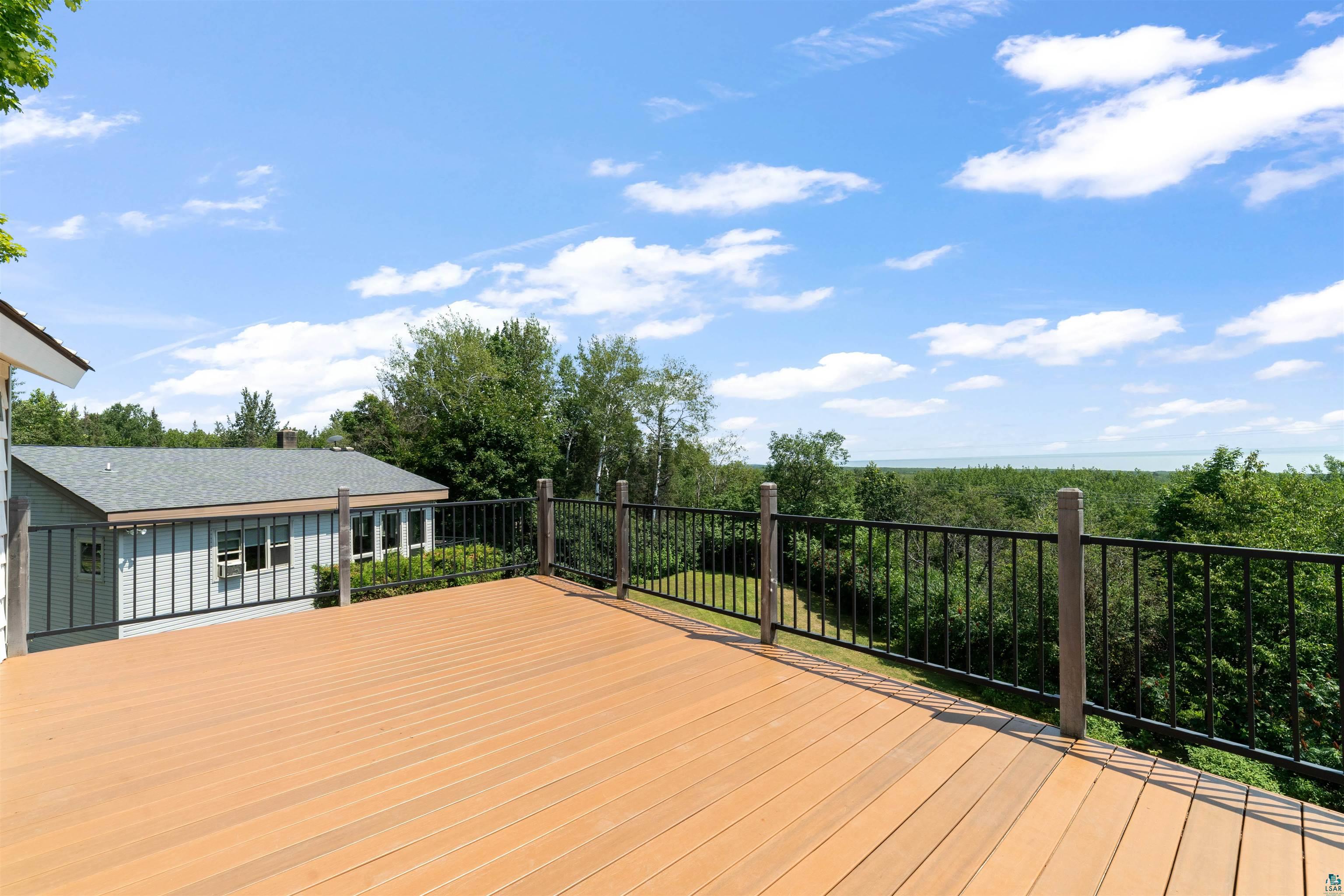 5235 Lakewood Road Duluth, MN 55804 - Photo 28 of 37 View of deck