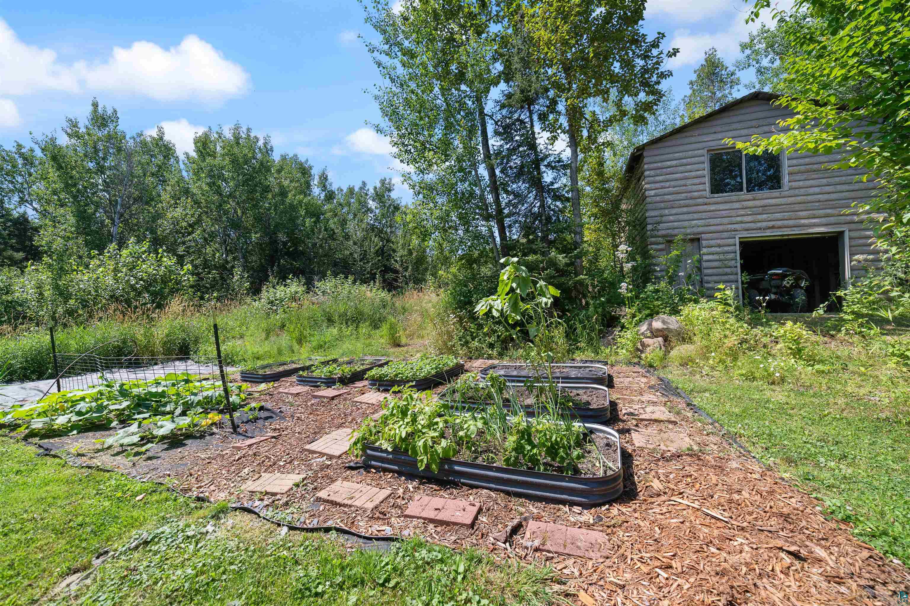 5235 Lakewood Road Duluth, MN 55804 - Photo 34 of 37 View of yard