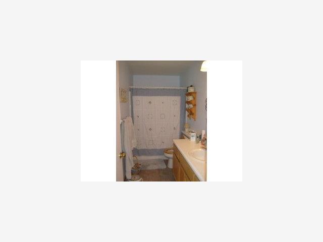 2420 Valley View Road Hollister, CA 95023 - Photo 4 of 7 Gallery Image 4