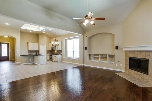 $2,300 | 916 Partridge Drive, Aubrey, TX 76227