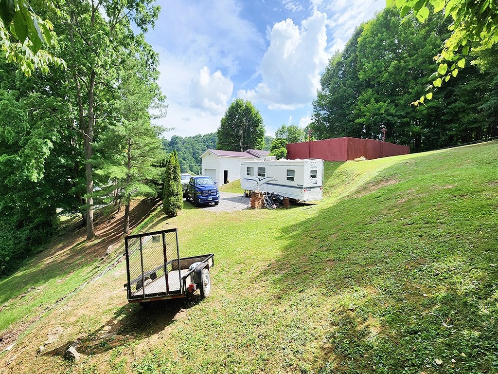 189 Patton Road North Tazewell, VA 24630 - Photo 6 of 63 Gallery Image 6