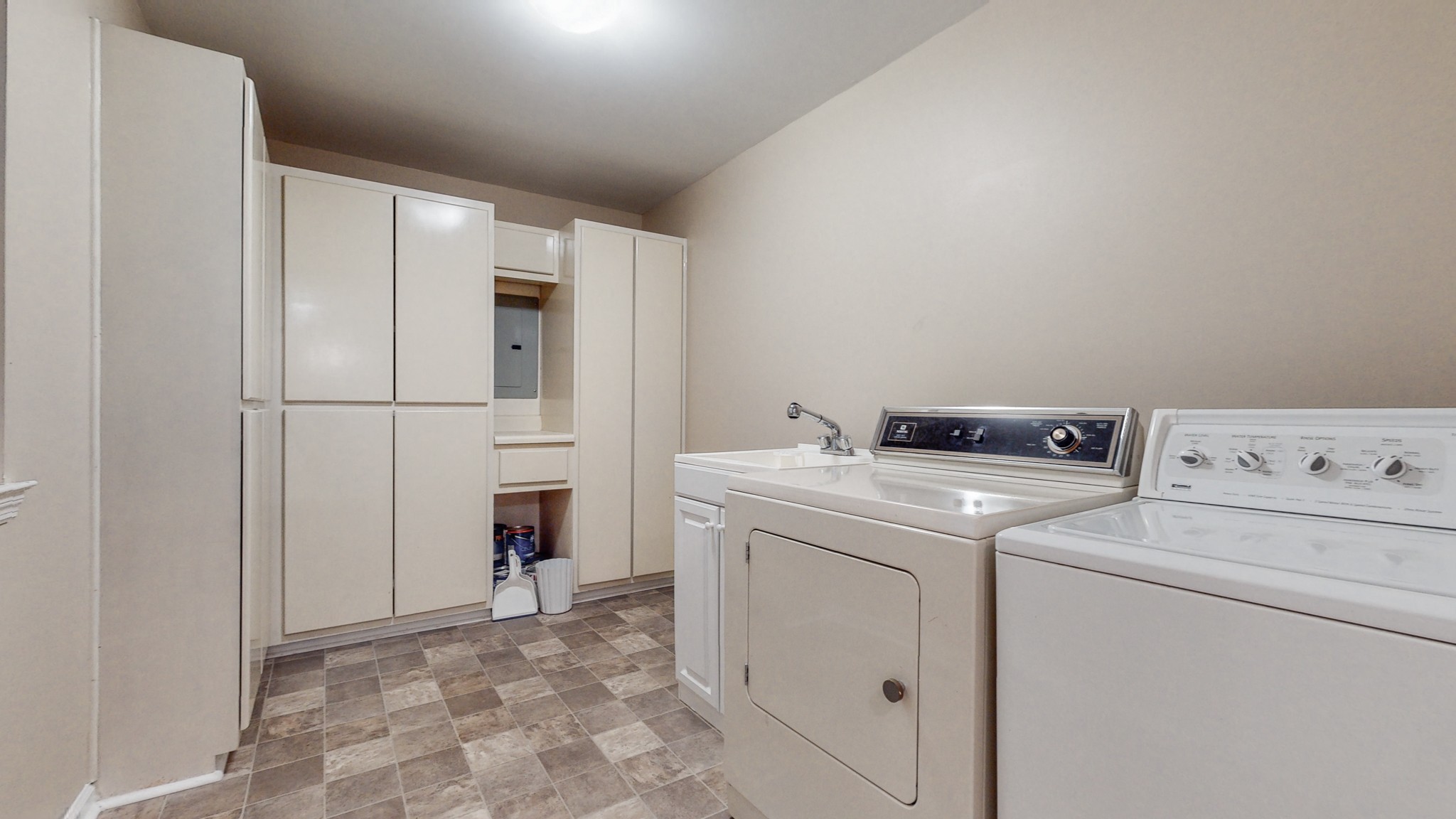 5510 Vanderbilt Road Old Hickory, TN 37138 - Photo 38 of 38 a utility room with dryer and washer