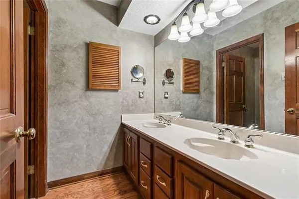 $849,000 | 504 Georgia Court, Metairie, LA 70005