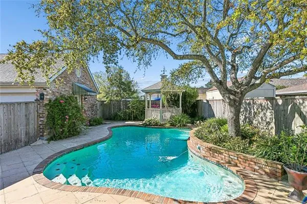 $849,000 | 504 Georgia Court, Metairie, LA 70005