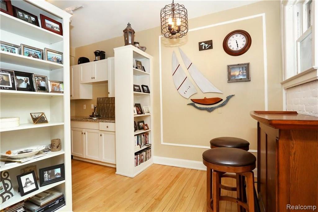 327 Southfield Road, Unit 1BS Birmingham, MI 48009 - Photo 9 of 28