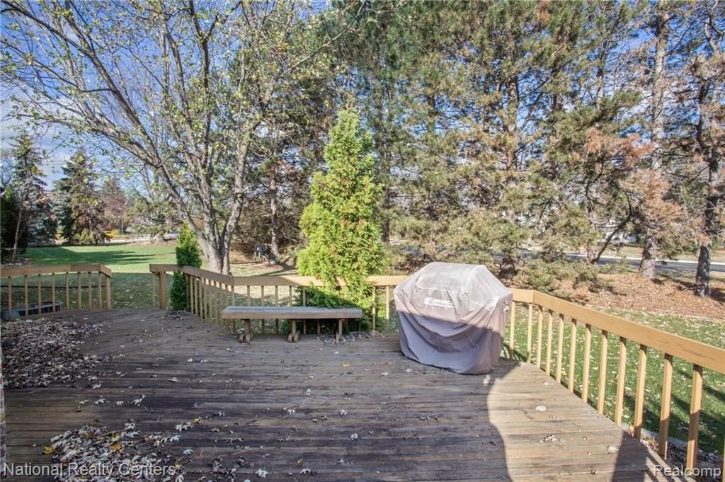 384 Prospect Drive Rochester Hills, MI 48307 - Photo 29 of 32