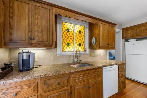 $1,750,000 | 621 West Falmouth Highway, West Falmouth, MA 02540