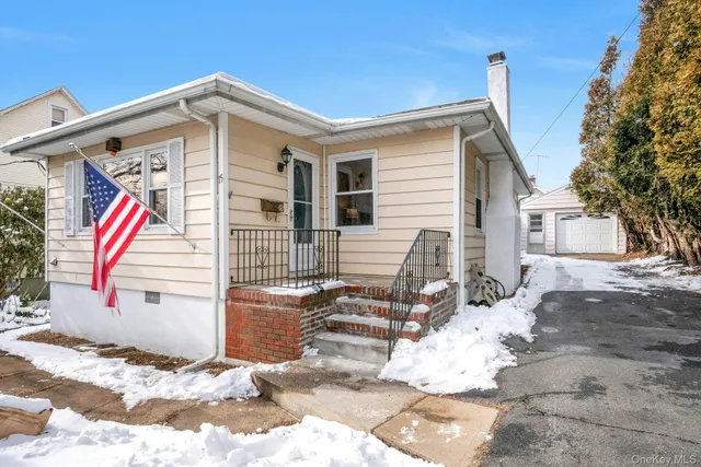 $425,000 | 15 North Evarts Avenue, Elmsford, NY 10523