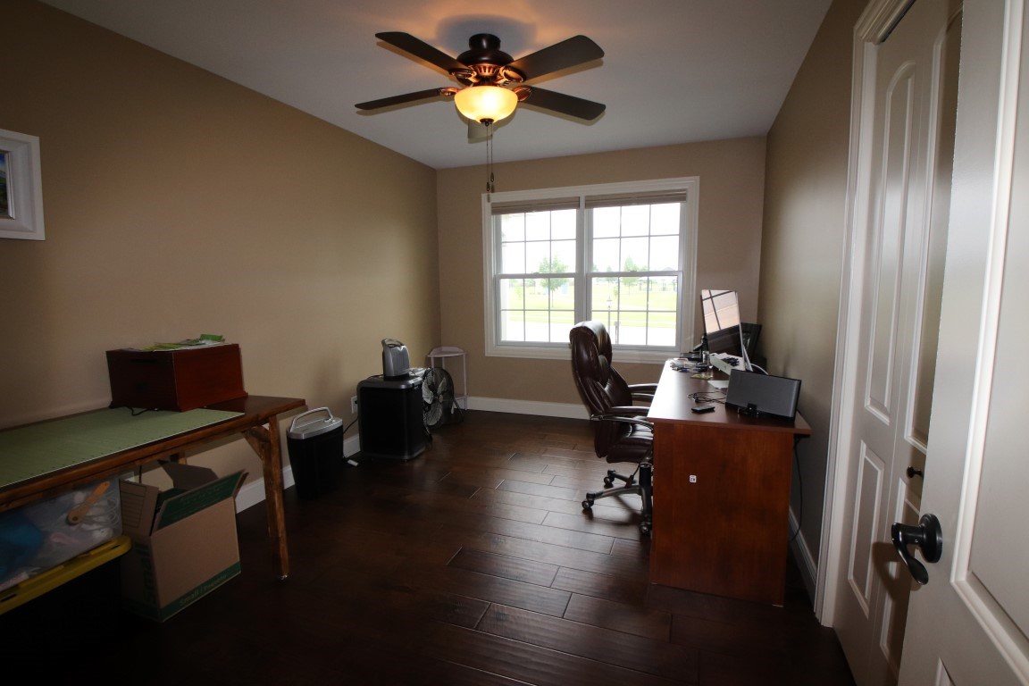 1504 Kingsbury Road Washington, IL 61571 - Photo 15 of 34 Gallery Image 15