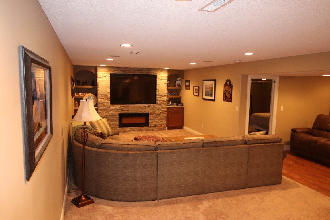 1504 Kingsbury Road Washington, IL 61571 - Photo 20 of 34 Gallery Image 20