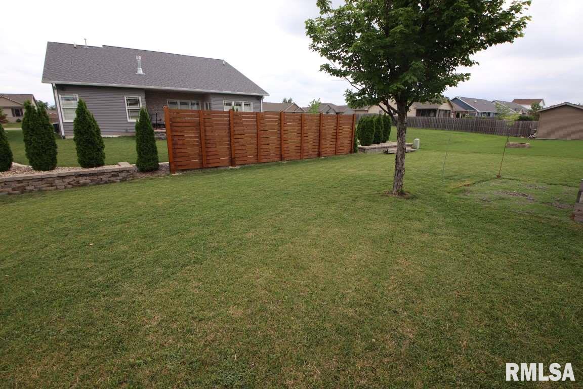 1504 Kingsbury Road Washington, IL 61571 - Photo 30 of 34 Gallery Image 30