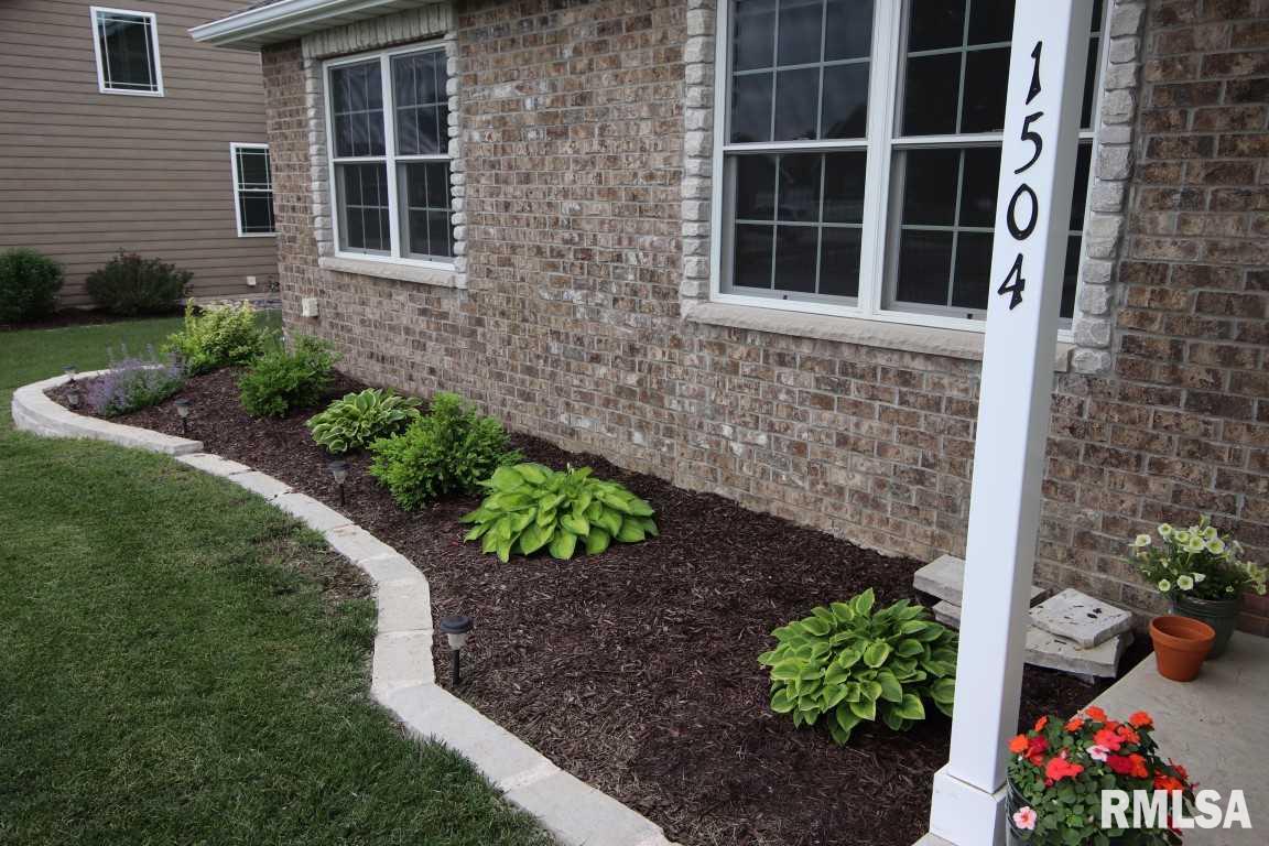 1504 Kingsbury Road Washington, IL 61571 - Photo 3 of 34 Gallery Image 3