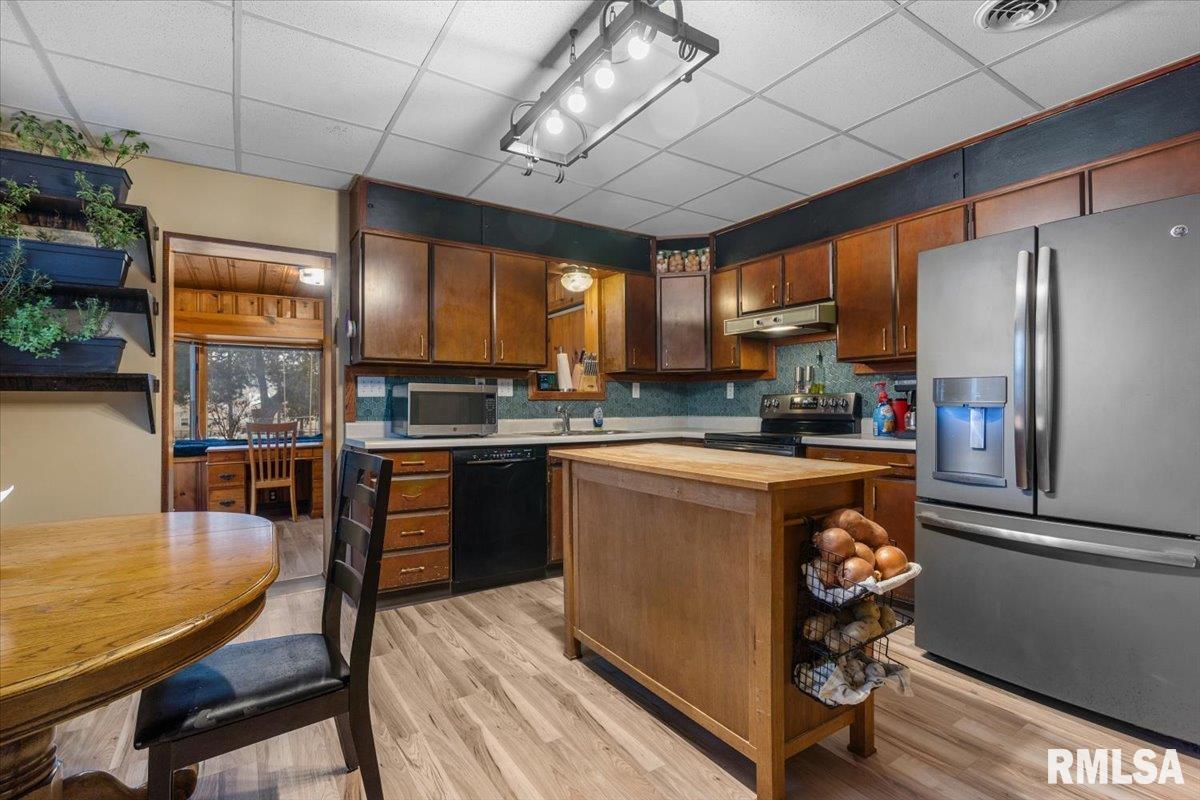 207 South Springfield Street Auburn, IL 62615 - Photo 7 of 25