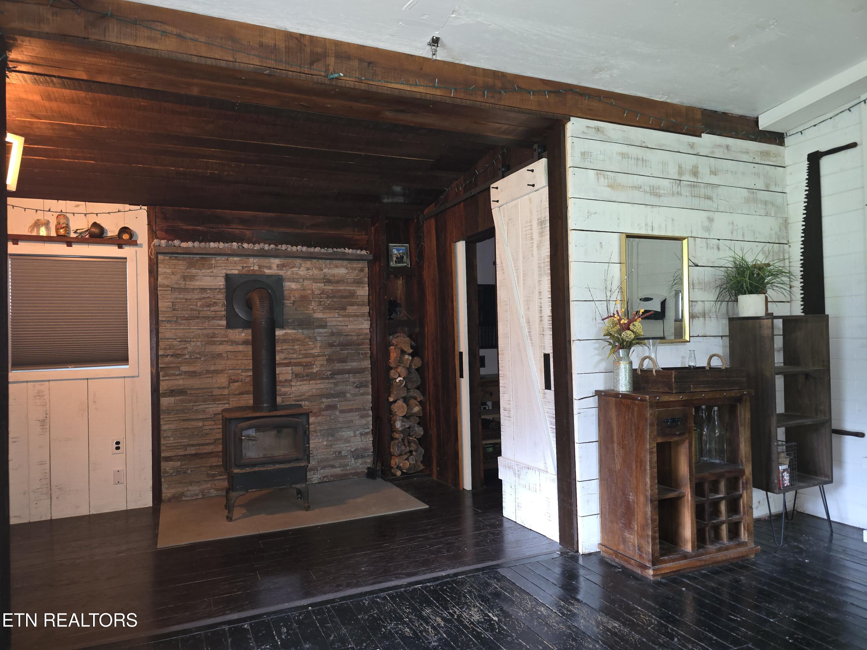 2615 Stoney Fork Road Sneedville, TN 37869 - Photo 30 of 60 20260525_190214