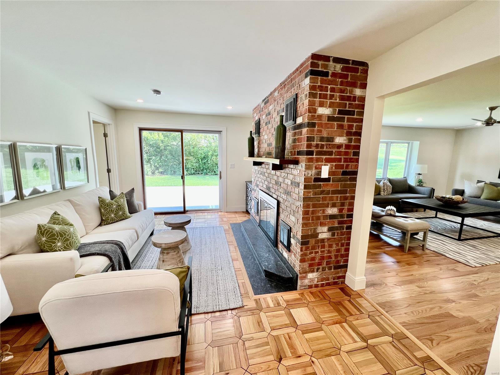 11933 Ladue Road St. Louis, MO 63141 - Photo 23 of 67 Gallery Image 23