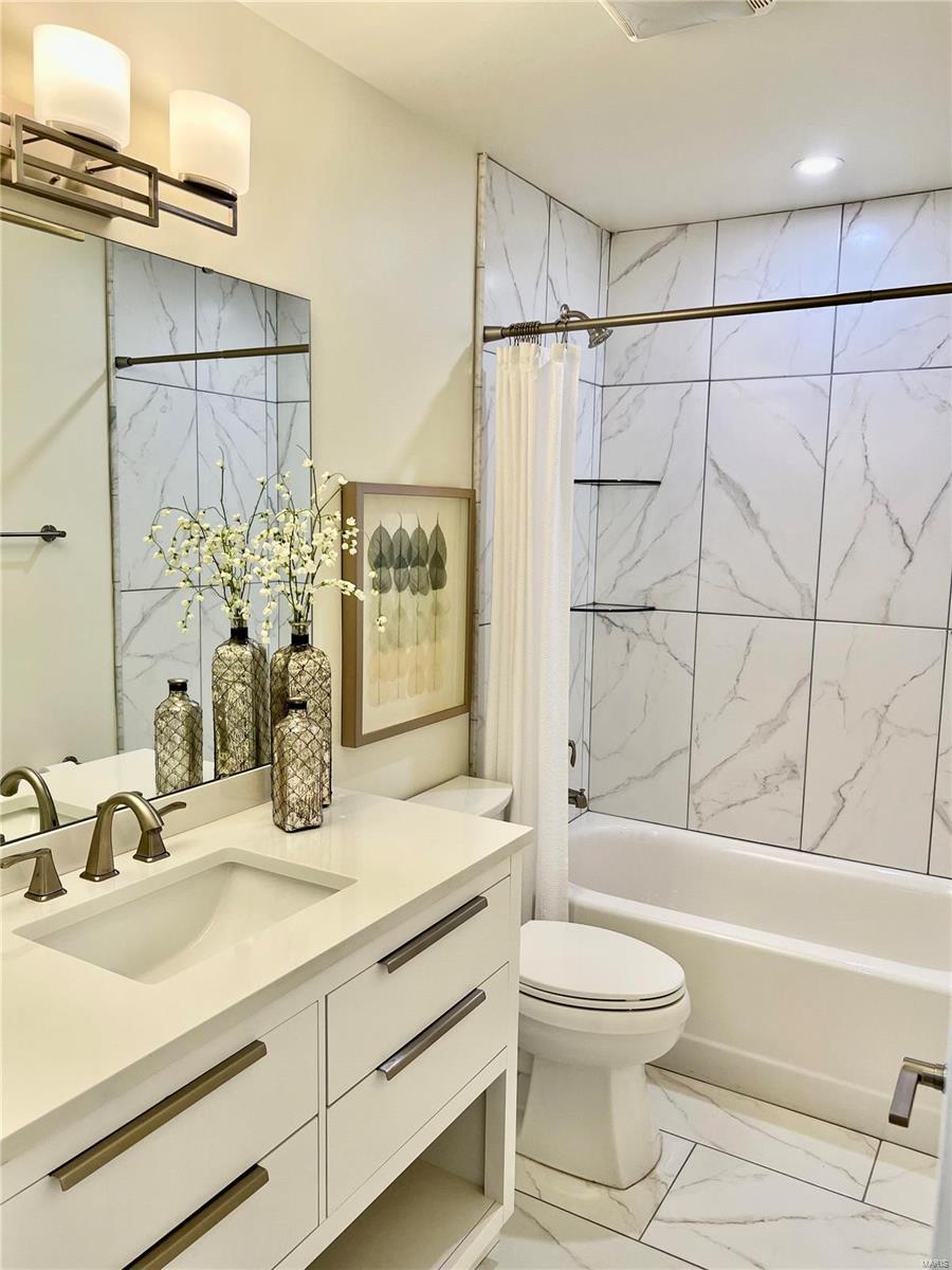11933 Ladue Road St. Louis, MO 63141 - Photo 41 of 67 Gallery Image 41