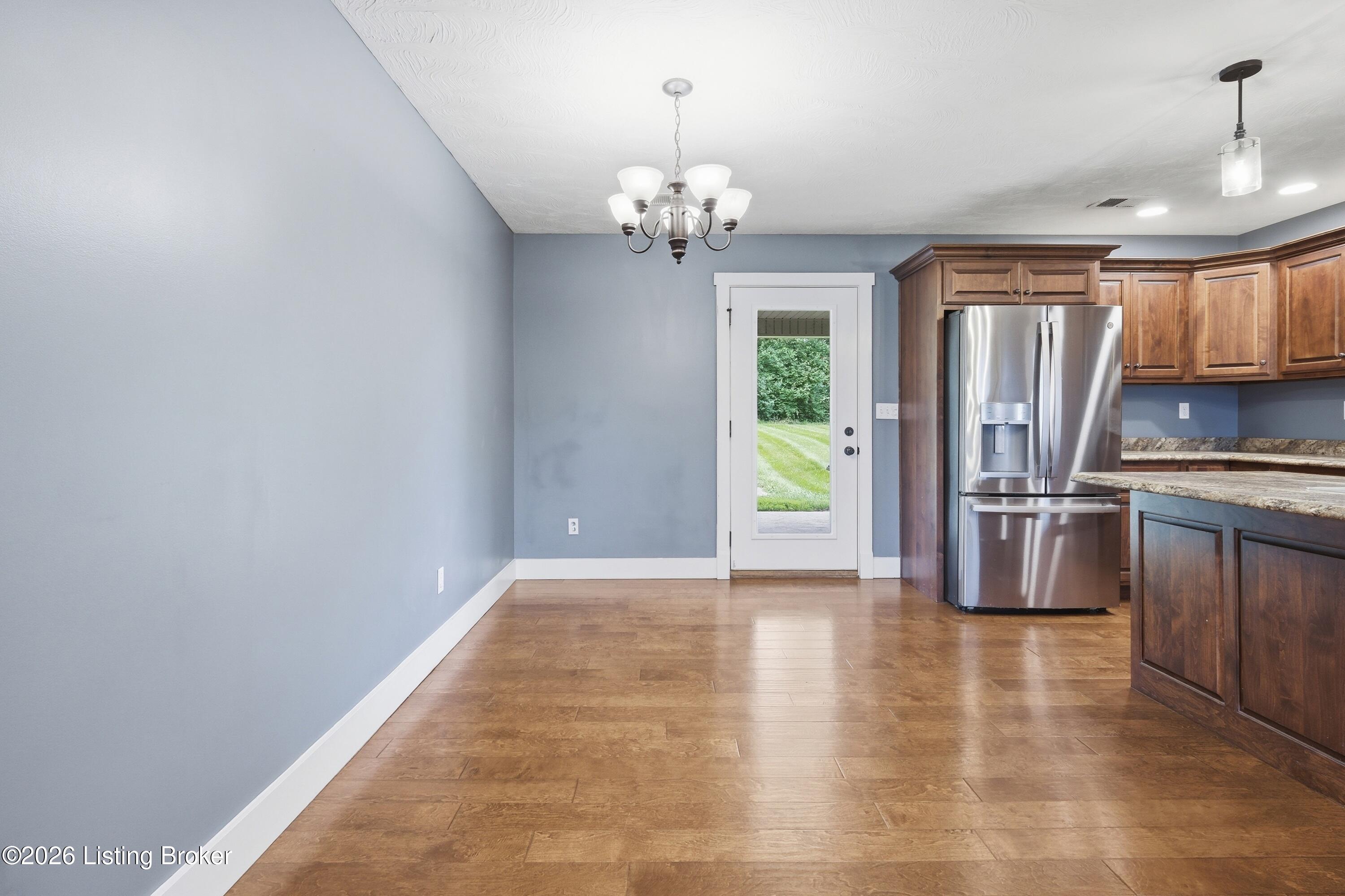 70 Lenore Road Coxs Creek, KY 40013 - Photo 10 of 32 70lenore_louisvillerealestatemedia_036