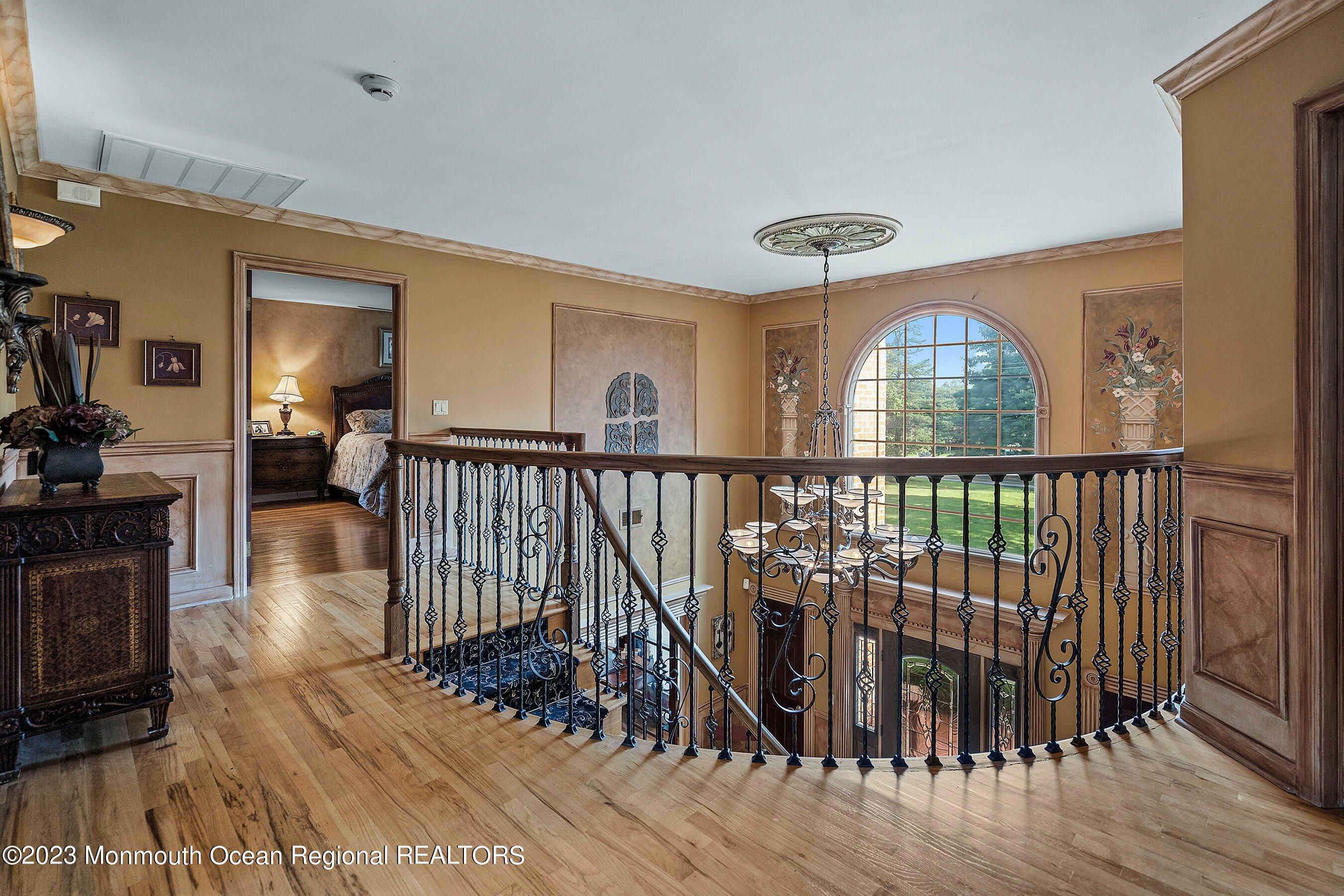 35 Sunnyside Road Howell, NJ 07731 - Photo 24 of 41 24-Landing