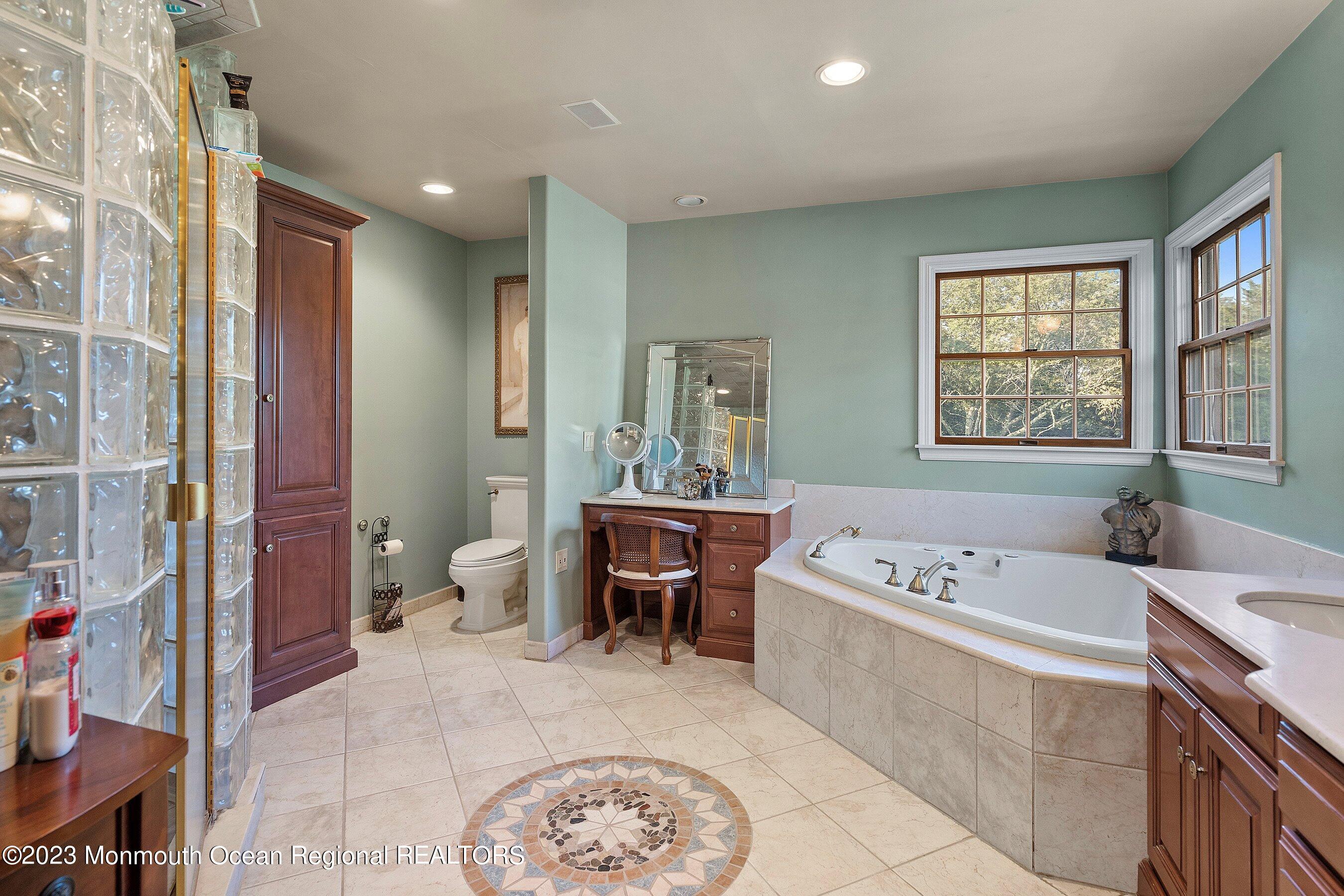 35 Sunnyside Road Howell, NJ 07731 - Photo 26 of 41 Primary Bath