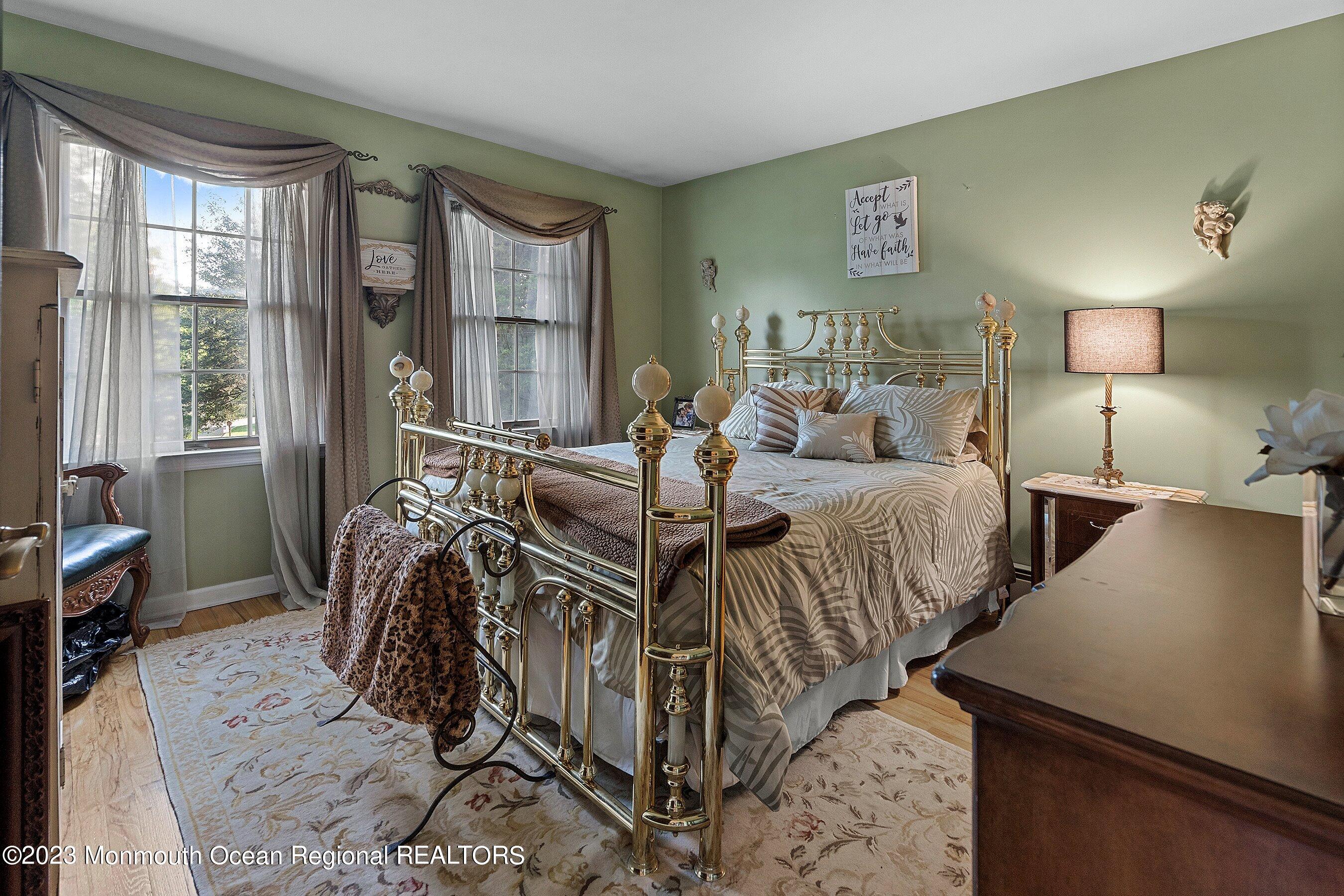 35 Sunnyside Road Howell, NJ 07731 - Photo 32 of 41 Bedroom