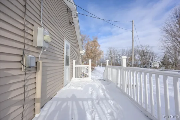 $2,350 | 3582 Upper Mountain Road, Cambria, NY 14132