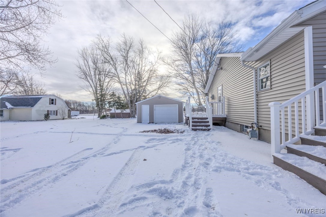 3582 Upper Mountain Road Cambria, NY 14132 - Photo 16 of 44