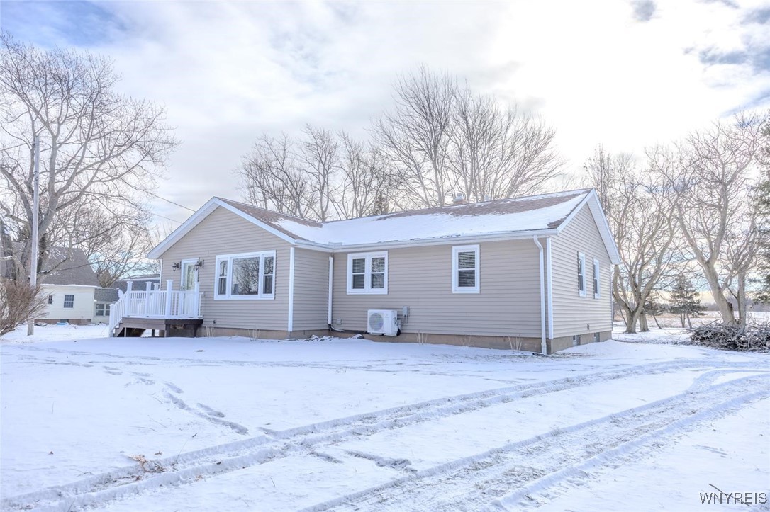 3582 Upper Mountain Road Cambria, NY 14132 - Photo 2 of 44