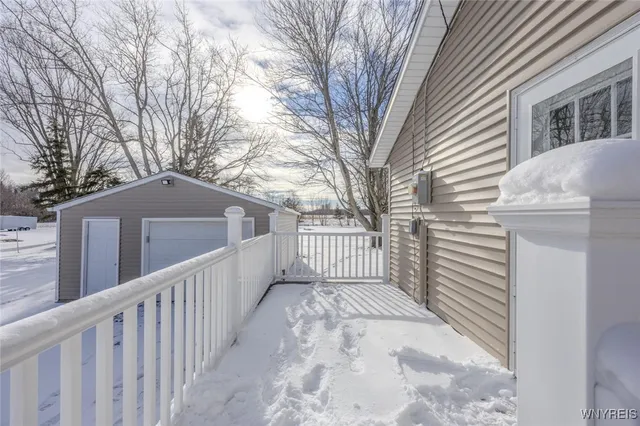 $2,400 | 3582 Upper Mountain Road, Cambria, NY 14132