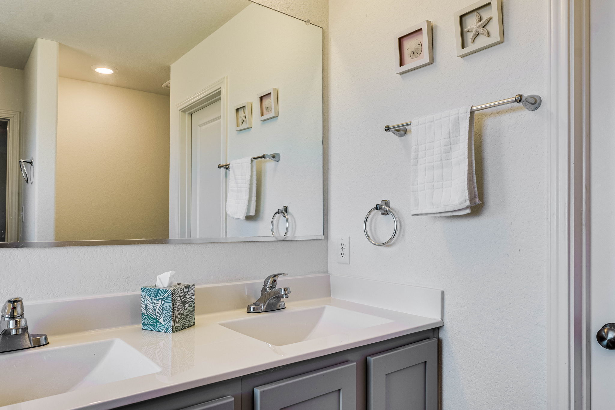 557 Greatest Gift Way Jarrell, TX 76537 - Photo 24 of 39 Bathroom featuring double vanity and recessed lighting