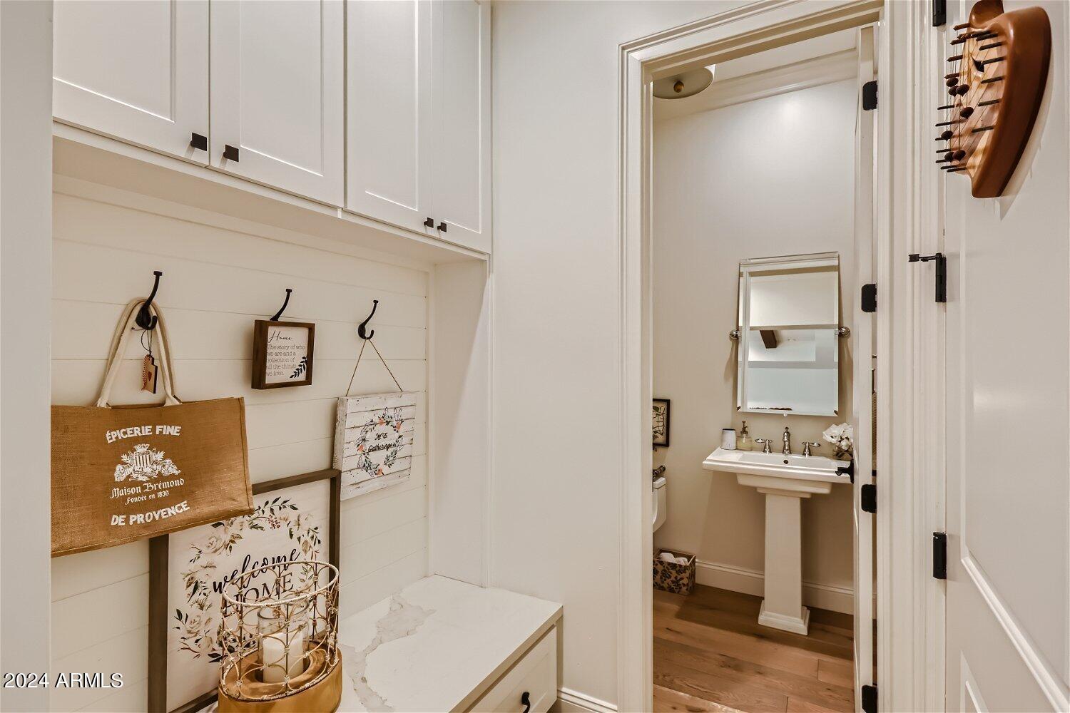 5511 North 2nd Street Phoenix, AZ 85012 - Photo 21 of 31 Powder Bathroom