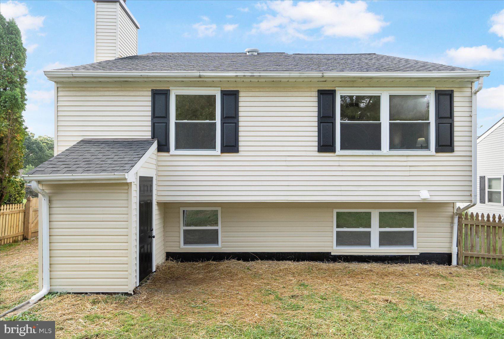 5425 Balistan Road Rosedale, MD 21237 - Photo 7 of 39 a front view of a house