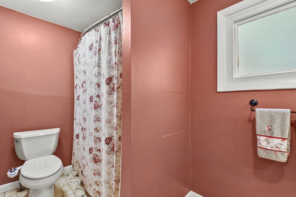 74 Union Street Mansfield, MA 02048 - Photo 19 of 23