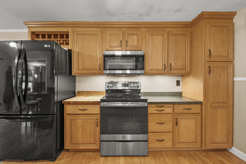 74 Union Street Mansfield, MA 02048 - Photo 7 of 23