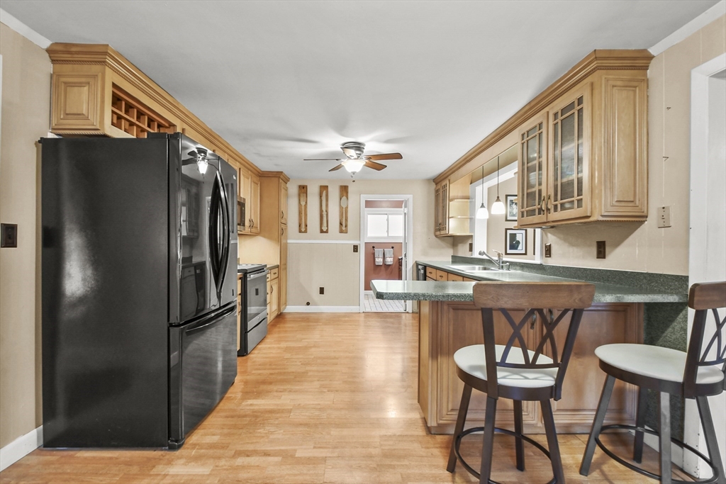 74 Union Street Mansfield, MA 02048 - Photo 8 of 23