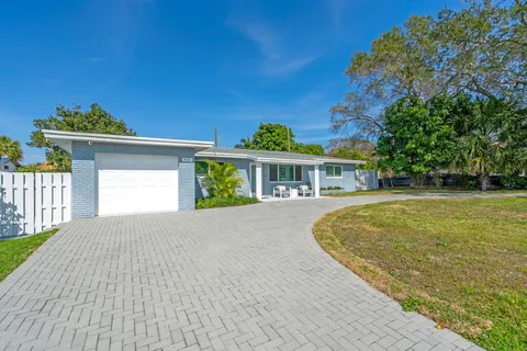 $1,600,000 | 465 Northwest 11th Street, Boca Raton, FL 33432