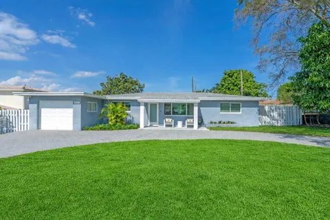 $1,600,000 | 465 Northwest 11th Street, Boca Raton, FL 33432