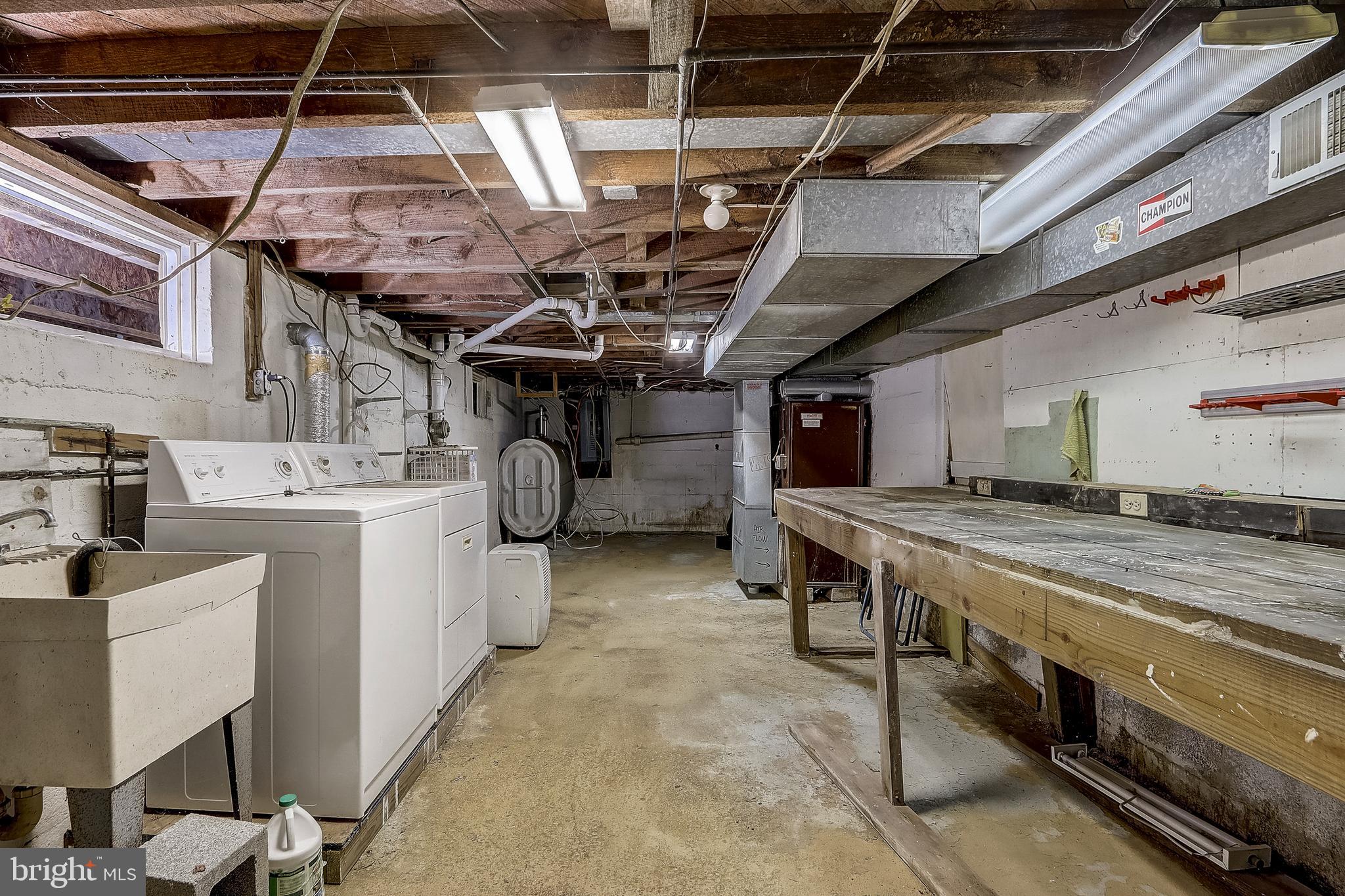 13221 Pine Road Bowie, MD 20720 - Photo 30 of 34 a utility room with stainless steel appliances