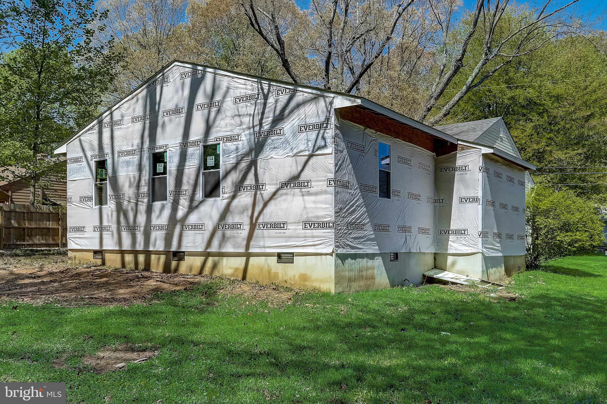 13221 Pine Road Bowie, MD 20720 - Photo 32 of 34 a backyard of a house with lots of green space